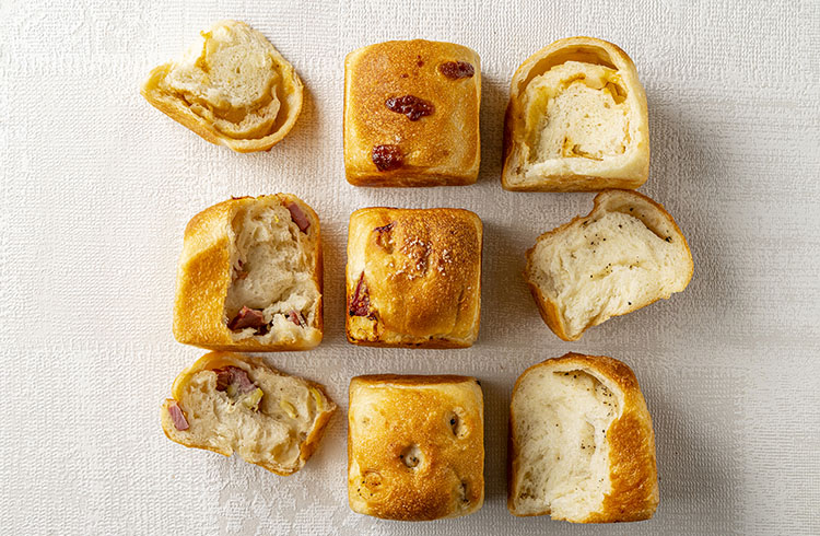 季節限定「キャラメル＆アップル」「スモークダック＆長ねぎ」も新登場！ワインに合わせたり贈り物にも最適な「塩トリュフバター」などのおしゃれ食パン